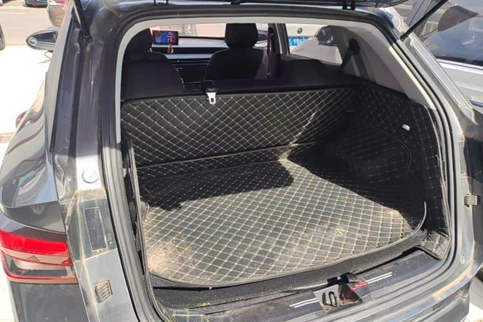 Used Wuling Alvez 2022 1.5L Manual Free-Style Model Trunk