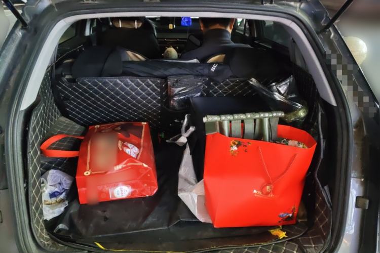 Used Wuling Alvez 2022 1.5L Manual Free-Style Model Trunk