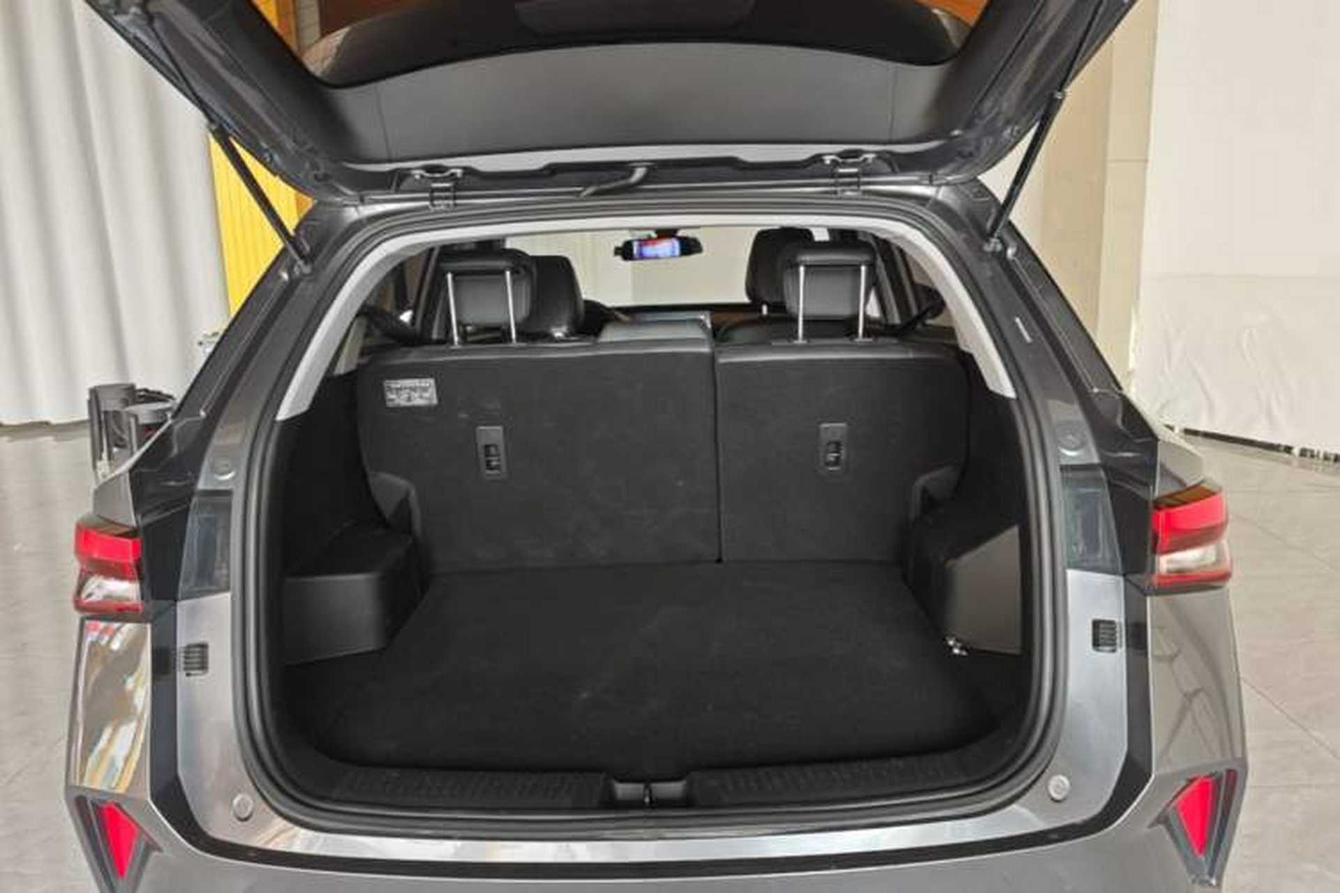 Used Wuling Alvez 2022 1.5L CVT Comfort Edition Trunk