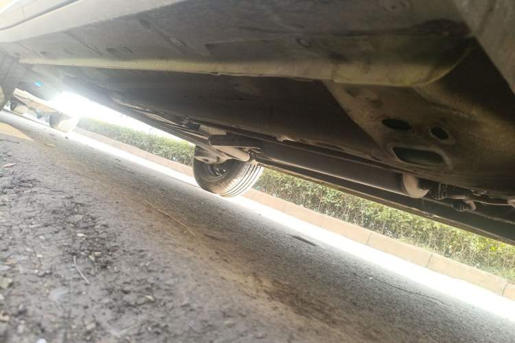 Used Wuling Alvez 2022 1.5L Manual Free-Style Model Chassis Front Right