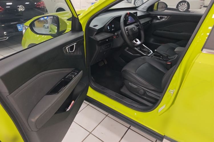 Used Wuling Alvez 2022 1.5L CVT Comfort Edition Driver Seat