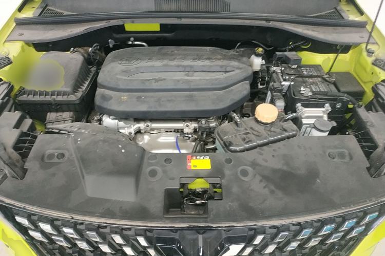 Used Wuling Alvez 2022 1.5L CVT Comfort Edition Engine Bay