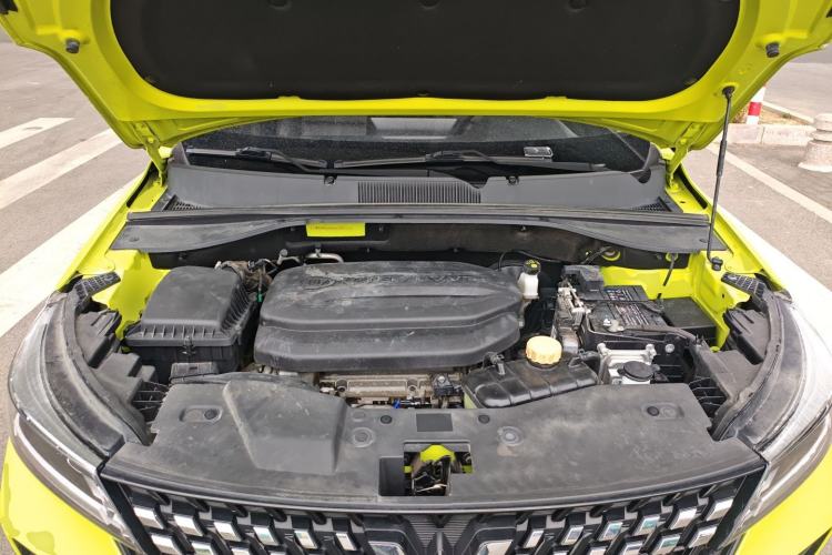Used Wuling Alvez 2022 1.5L CVT Comfort Edition Engine Bay