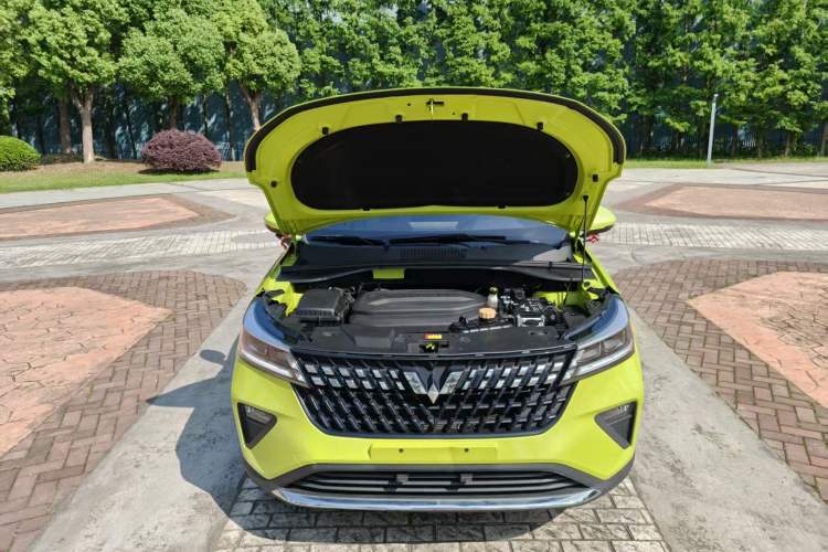 Used Wuling Alvez 2022 1.5L CVT Comfort Edition Engine Bay