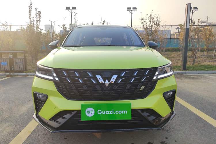 Used Wuling Alvez 2022 1.5T CVT Trendy & Cool Edition Exterior 1