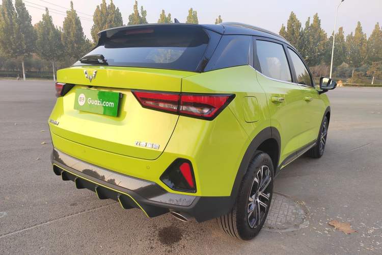 Used Wuling Alvez 2022 1.5T CVT Trendy & Cool Edition Exterior 3