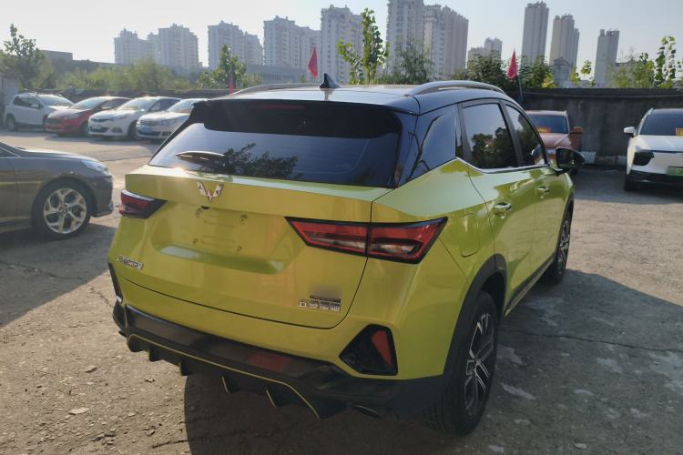 Used Wuling Alvez 2022 1.5T CVT Trendy & Cool Edition Exterior 5