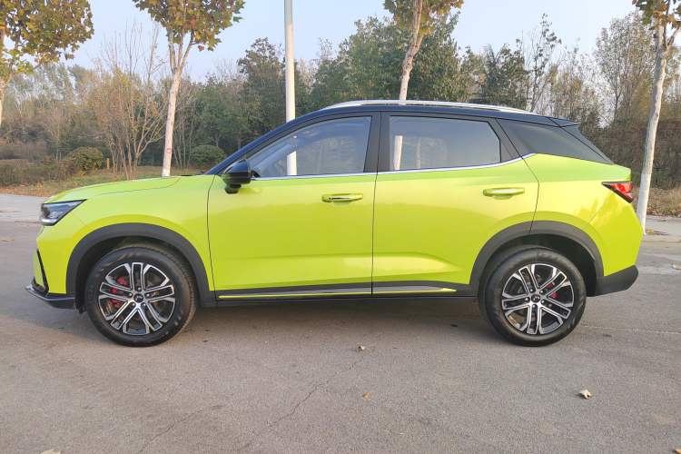 Used Wuling Alvez 2022 1.5T CVT Trendy & Cool Edition Exterior 5