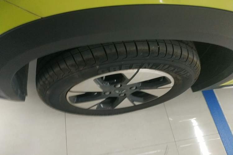 Used Wuling Alvez 2022 1.5L CVT Comfort Edition Exterior 7