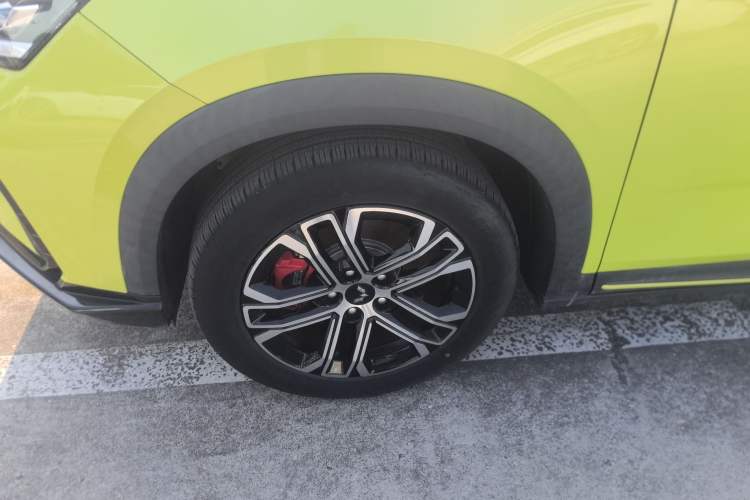 Used Wuling Alvez 2022 1.5T CVT Trendy & Cool Edition Exterior 7