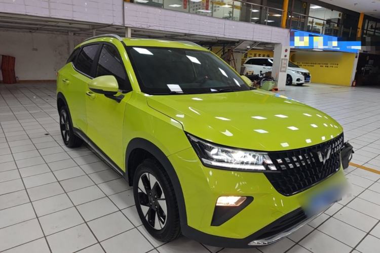 Used Wuling Alvez 2022 1.5L CVT Comfort Edition Front Right 45 Deg