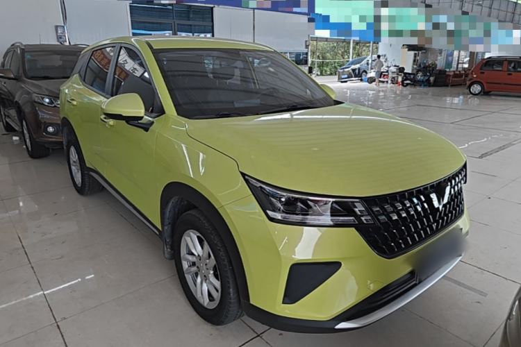 Used Wuling Alvez 2022 1.5L CVT Comfort Edition Front Right 45 Deg