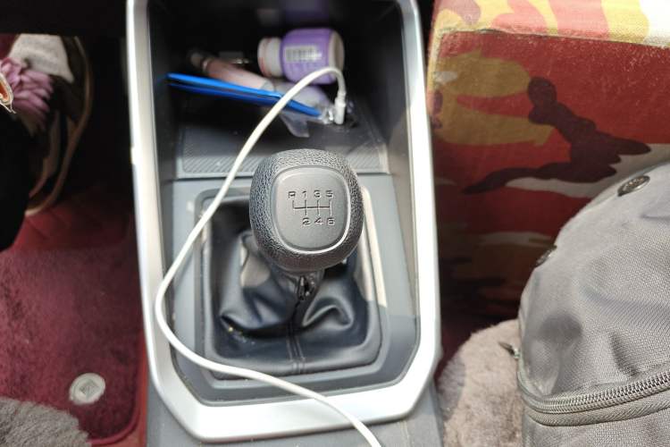 Used Wuling Alvez 2022 1.5L Manual Free-Style Model Gear Lever