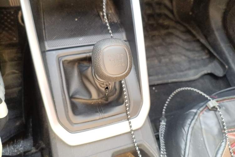 Used Wuling Alvez 2022 1.5L Manual Free-Style Model Gear Lever