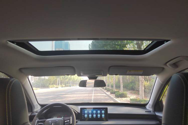Used Wuling Alvez 2022 1.5T CVT Trendy & Cool Edition Headliner