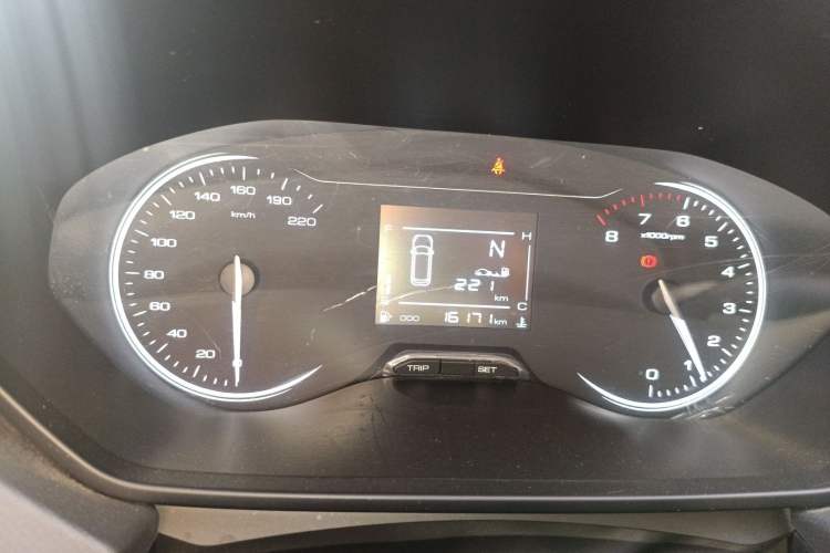 Used Wuling Alvez 2022 1.5L Manual Free-Style Model Instrument Cluster