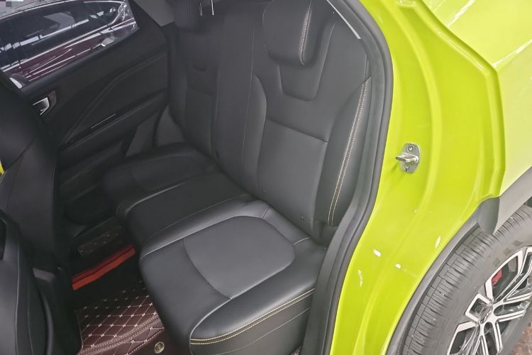 Used Wuling Alvez 2022 1.5T CVT Trendy & Cool Edition Interior 1