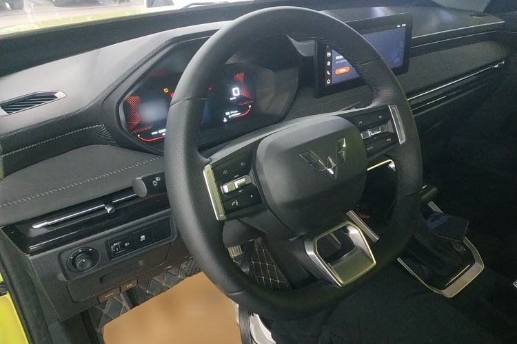 Used Wuling Alvez 2022 1.5L CVT Comfort Edition Interior 2