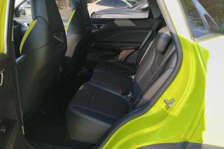 Used Wuling Alvez 2022 1.5T CVT Trendy & Cool Edition Interior 4
