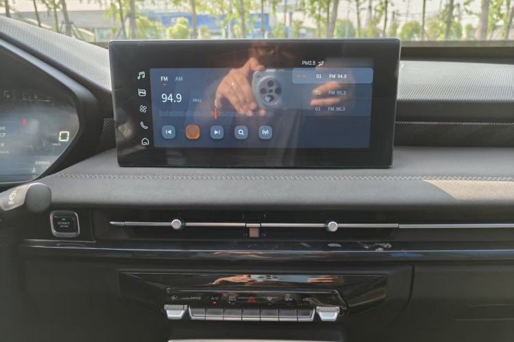 Used Wuling Alvez 2022 1.5L CVT Comfort Edition Interior 9