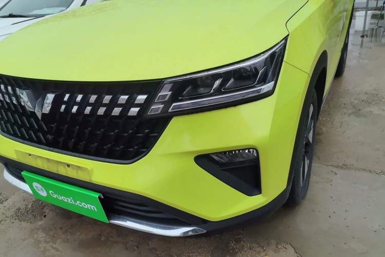 Used Wuling Alvez 2022 1.5L CVT Comfort Edition Left Front Headlight