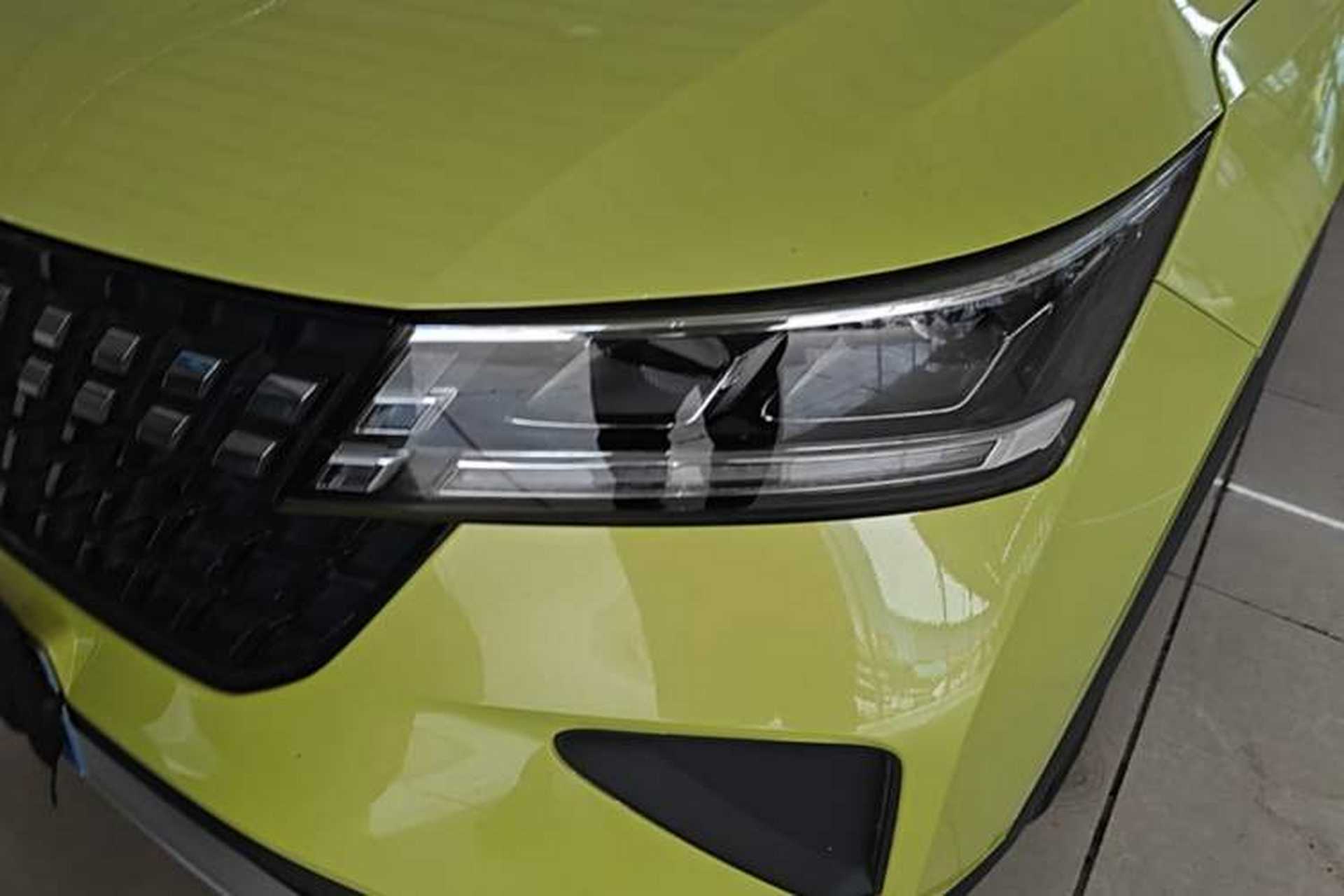 Used Wuling Alvez 2022 1.5L CVT Comfort Edition Left Front Headlight