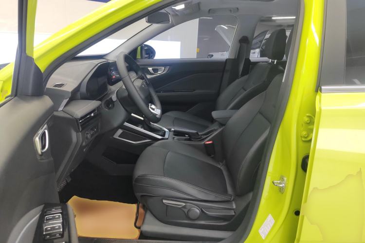 Used Wuling Alvez 2022 1.5L CVT Comfort Edition Left Front Seat