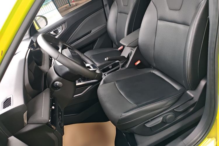 Used Wuling Alvez 2022 1.5L CVT Comfort Edition Left Front Seat