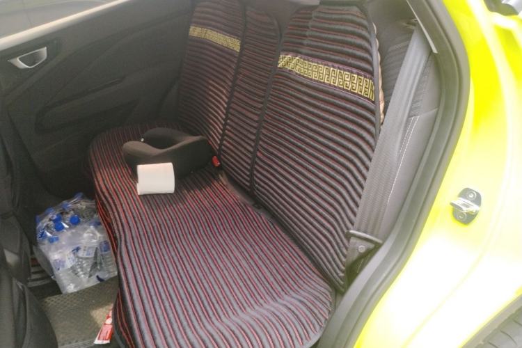 Used Wuling Alvez 2022 1.5L Manual Free-Style Model Left Rear Seat