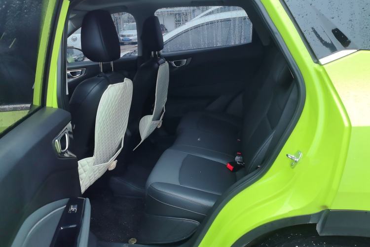 Used Wuling Alvez 2022 1.5L CVT Comfort Edition Left Rear Seat