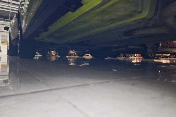 Used Wuling Alvez 2022 1.5T CVT Trendy & Cool Edition Left Side Sill