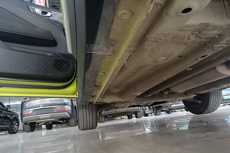 Used Wuling Alvez 2022 1.5L CVT Comfort Edition Left Side Sill