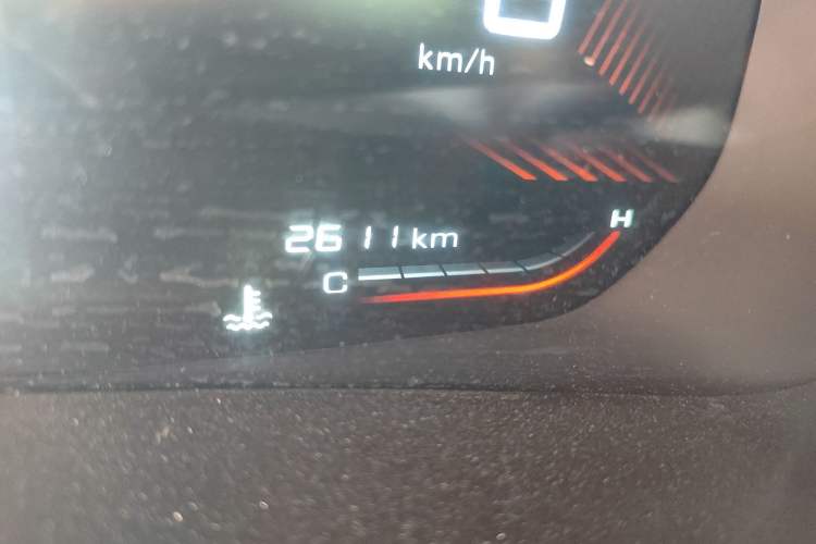 Used Wuling Alvez 2022 1.5T CVT Trendy & Cool Edition Odometer Close Up