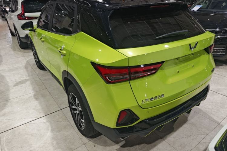Used Wuling Alvez 2022 1.5T CVT Trendy & Cool Edition Rear Left 45 Deg