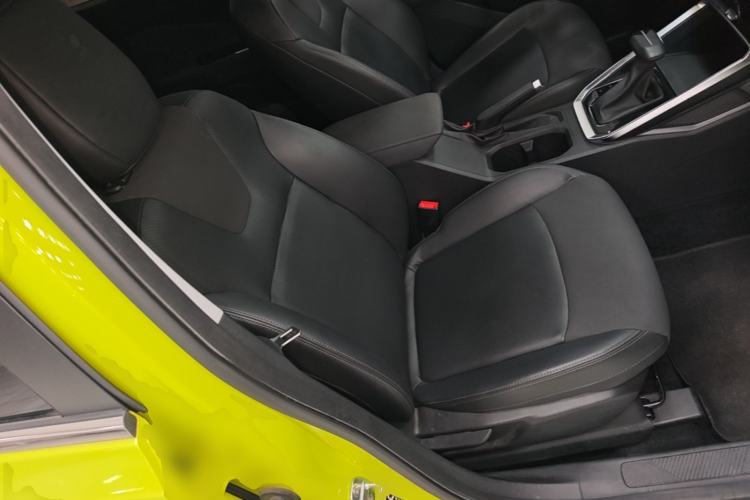 Used Wuling Alvez 2022 1.5L CVT Comfort Edition Right Front Seat