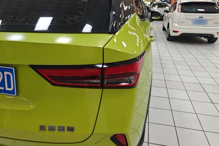 Used Wuling Alvez 2022 1.5L CVT Comfort Edition Right Rear Taillight