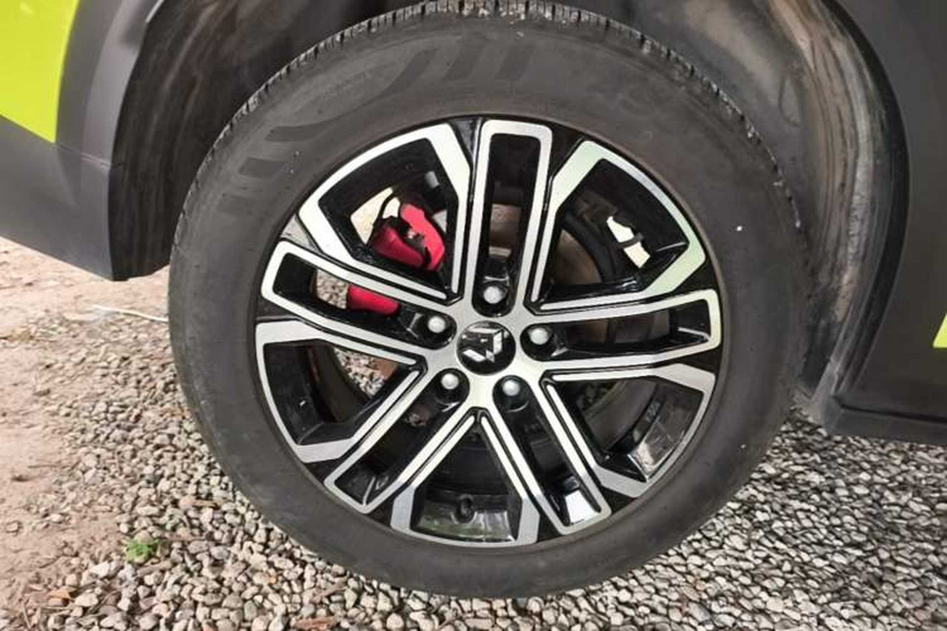Used Wuling Alvez 2022 1.5T CVT Trendy & Cool Edition Right Rear Wheel Hub