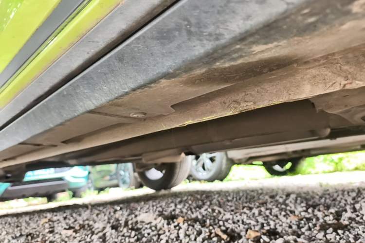 Used Wuling Alvez 2022 1.5T CVT Trendy & Cool Edition Right Side Sill