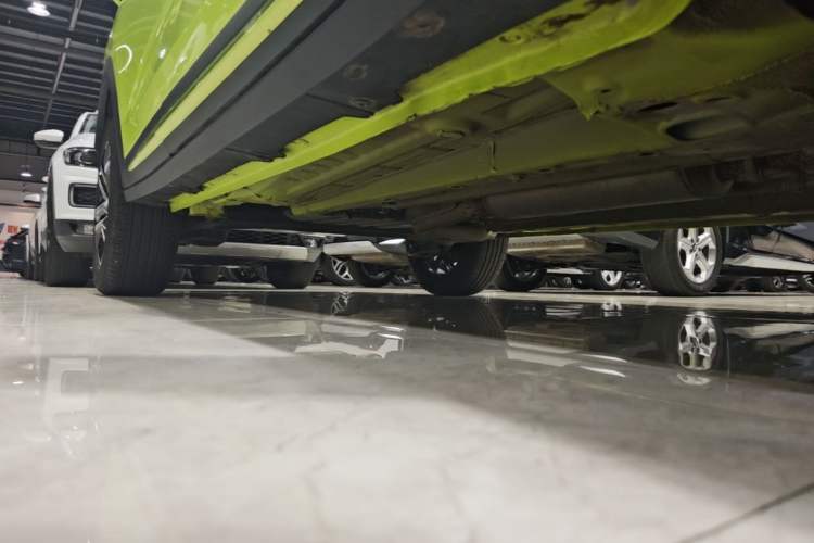 Used Wuling Alvez 2022 1.5T CVT Trendy & Cool Edition Right Side Sill