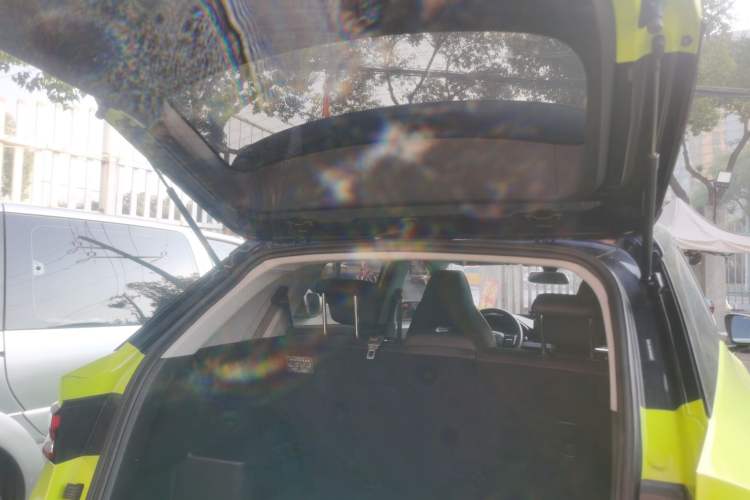 Used Wuling Alvez 2022 1.5T CVT Trendy & Cool Edition Trunk