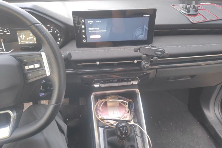 Used Wuling Alvez 2022 1.5L Manual Comfort Version Audio And AC Panel