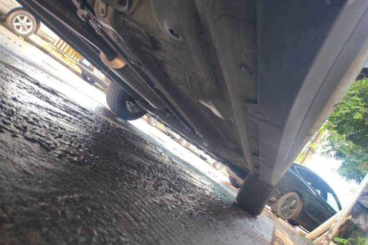 Used Wuling Alvez 2022 1.5L Manual Comfort Version Chassis Rear Right