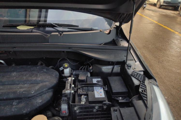Used Wuling Alvez 2022 1.5L Manual Comfort Version Engine Bay Left