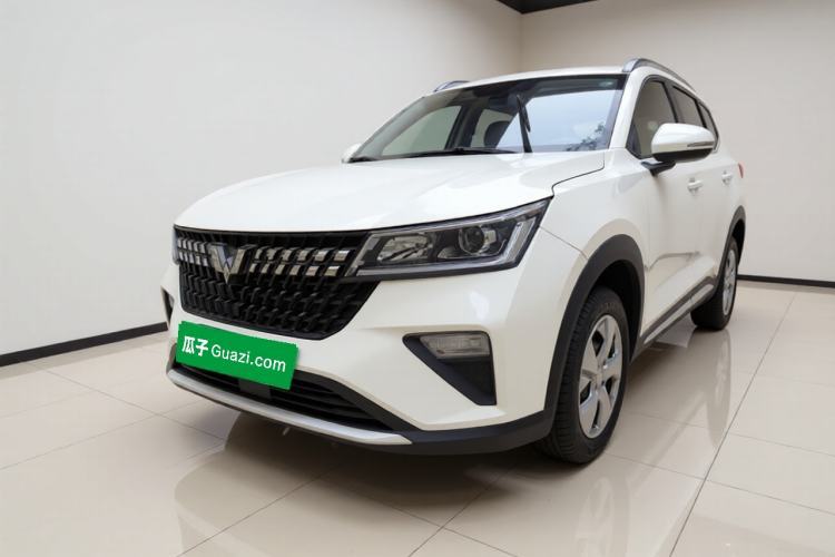 Wuling Alvez 2022 1.5L Manual Free-Style Model с пробегом Guazi used car, China used car export, Used car for sale, Used cars, Cheapest cars for sale