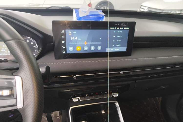 Used Wuling Alvez 2022 1.5L Manual Comfort Version Audio And AC Panel