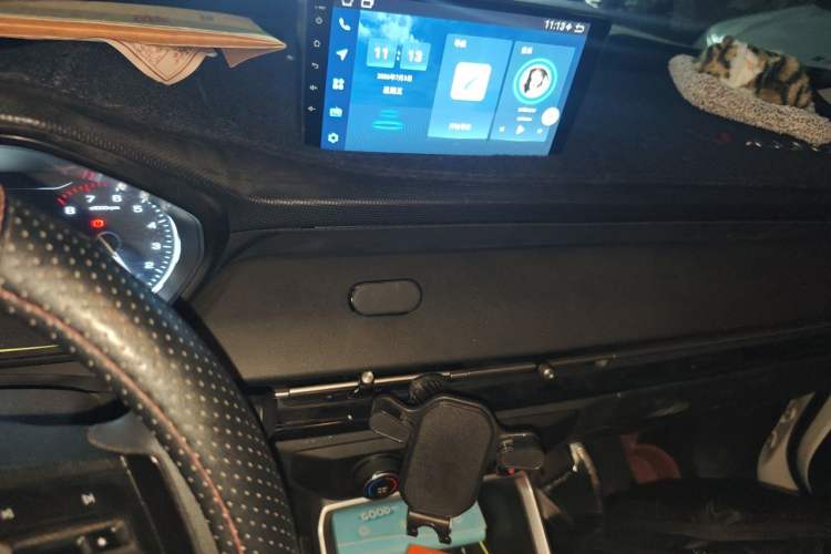 Used Wuling Alvez 2022 1.5L Manual Free-Style Model Audio And AC Panel