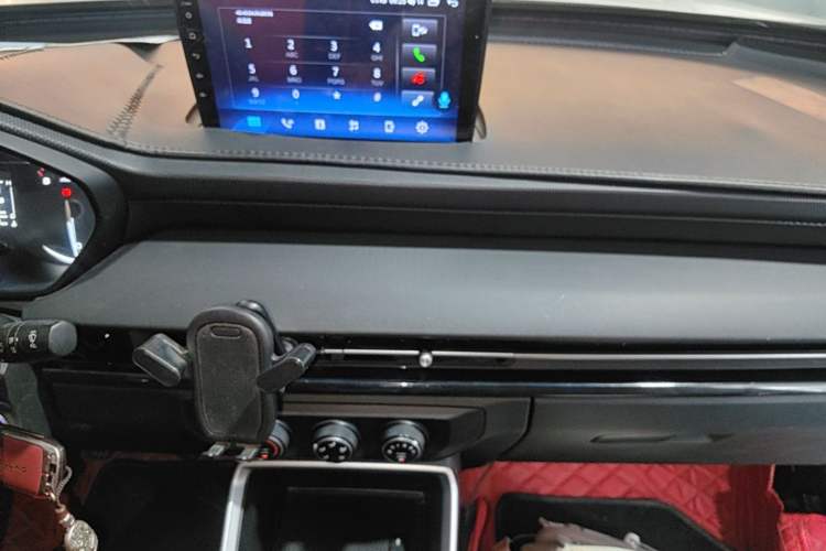 Used Wuling Alvez 2022 1.5L Manual Free-Style Model Audio And AC Panel