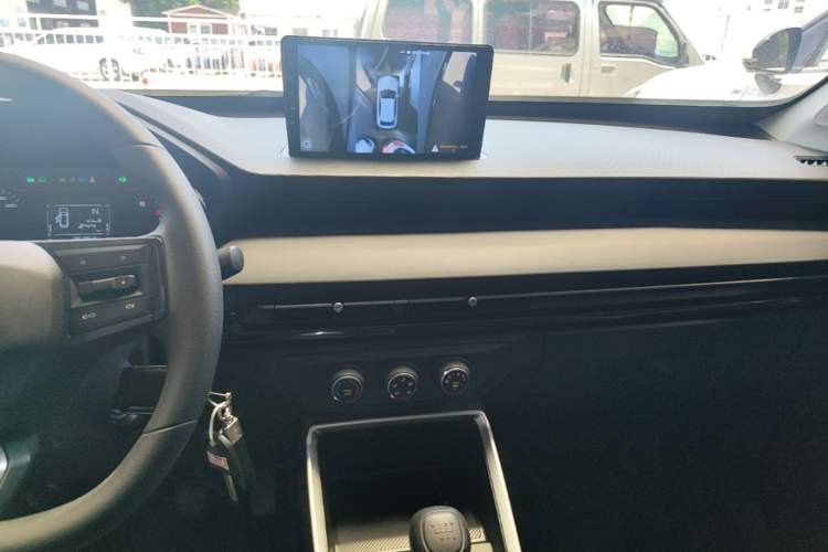 Used Wuling Alvez 2022 1.5L Manual Free-Style Model Audio And AC Panel