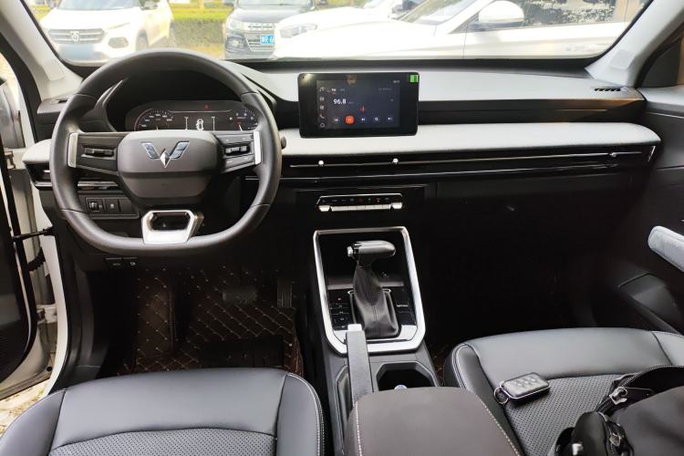 Used Wuling Alvez 2022 1.5L CVT Comfort Edition Center Console