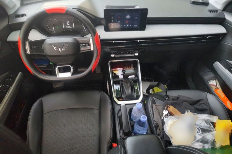 Used Wuling Alvez 2022 1.5L CVT Comfort Edition Center Console